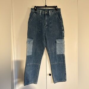 LIKE NEW High-waisted Carpenter-style jeans